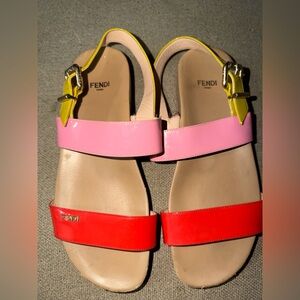 Fendi feel leather flip flops